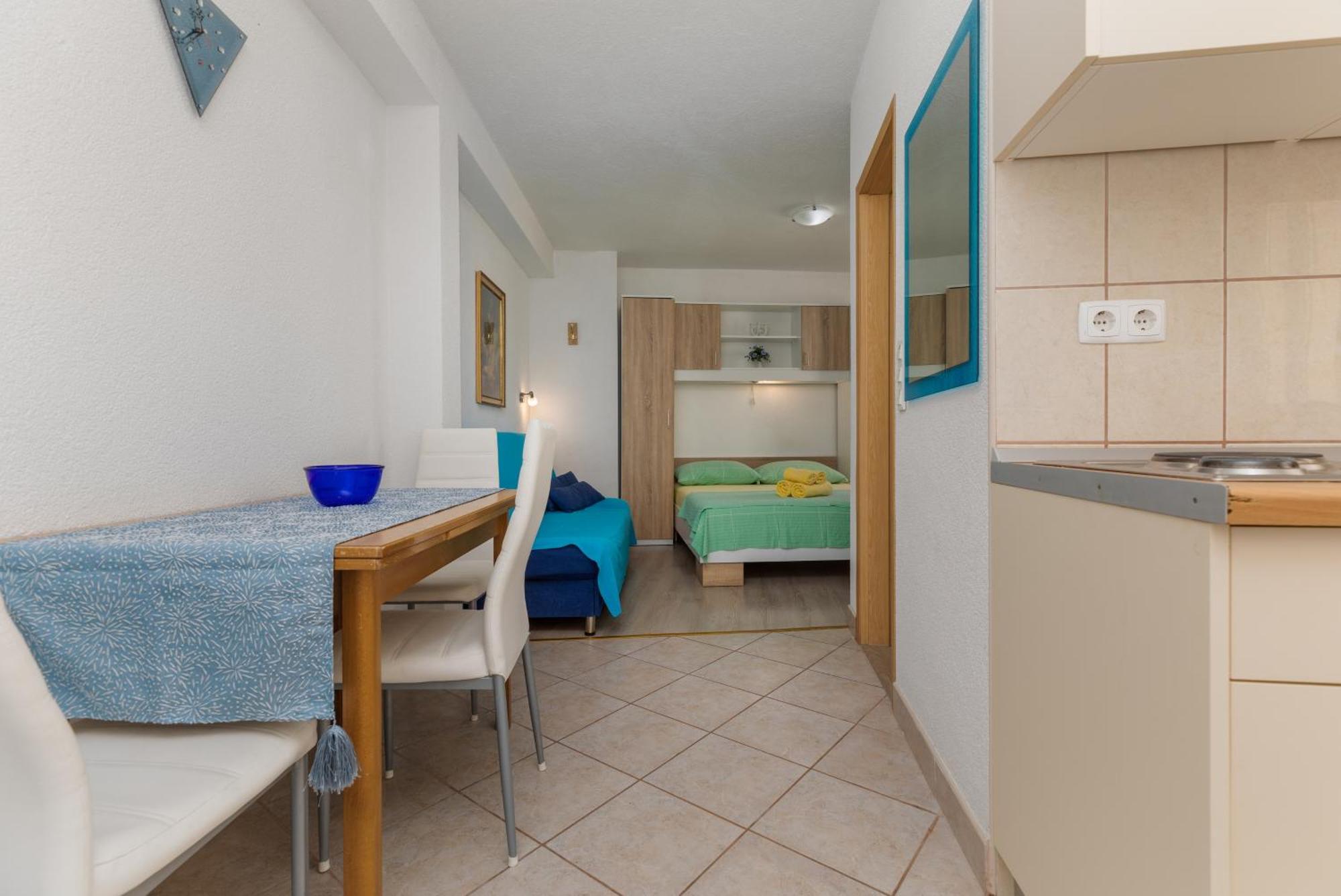 Apartments By The Sea Drasnice, Makarska - 6697 Rom bilde