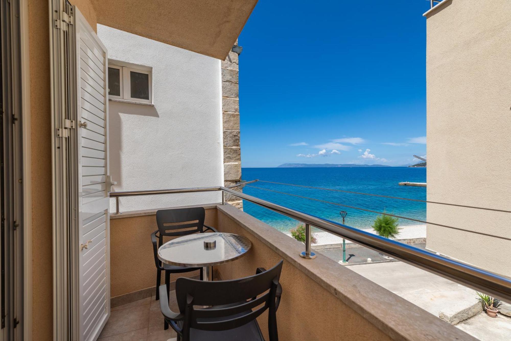 Apartments By The Sea Drasnice, Makarska - 6697 Eksteriør bilde